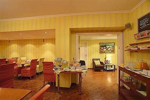 Rheinland Hotel Bonn Bagian luar foto